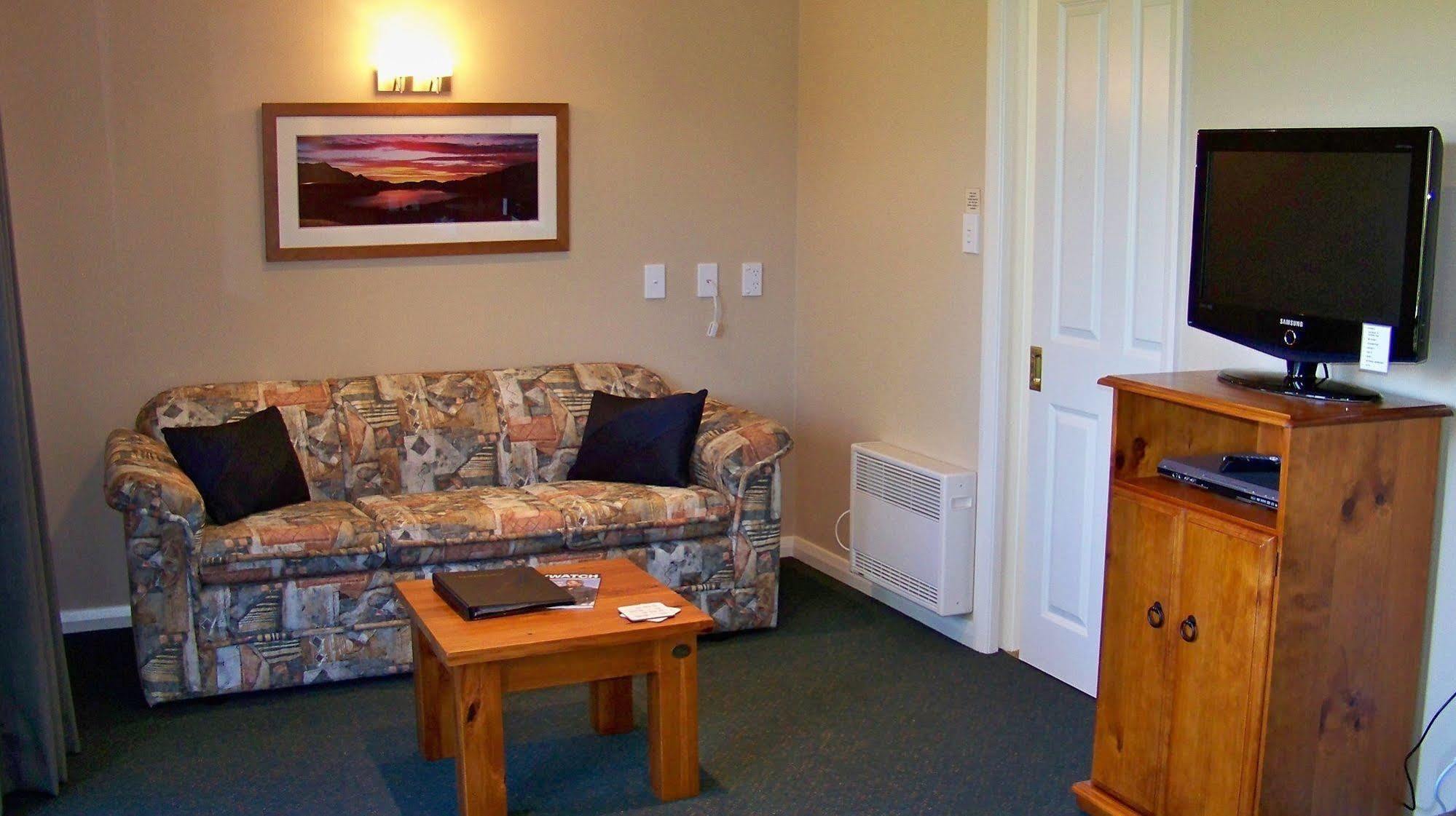 Lake Roxburgh Lodge Екстериор снимка