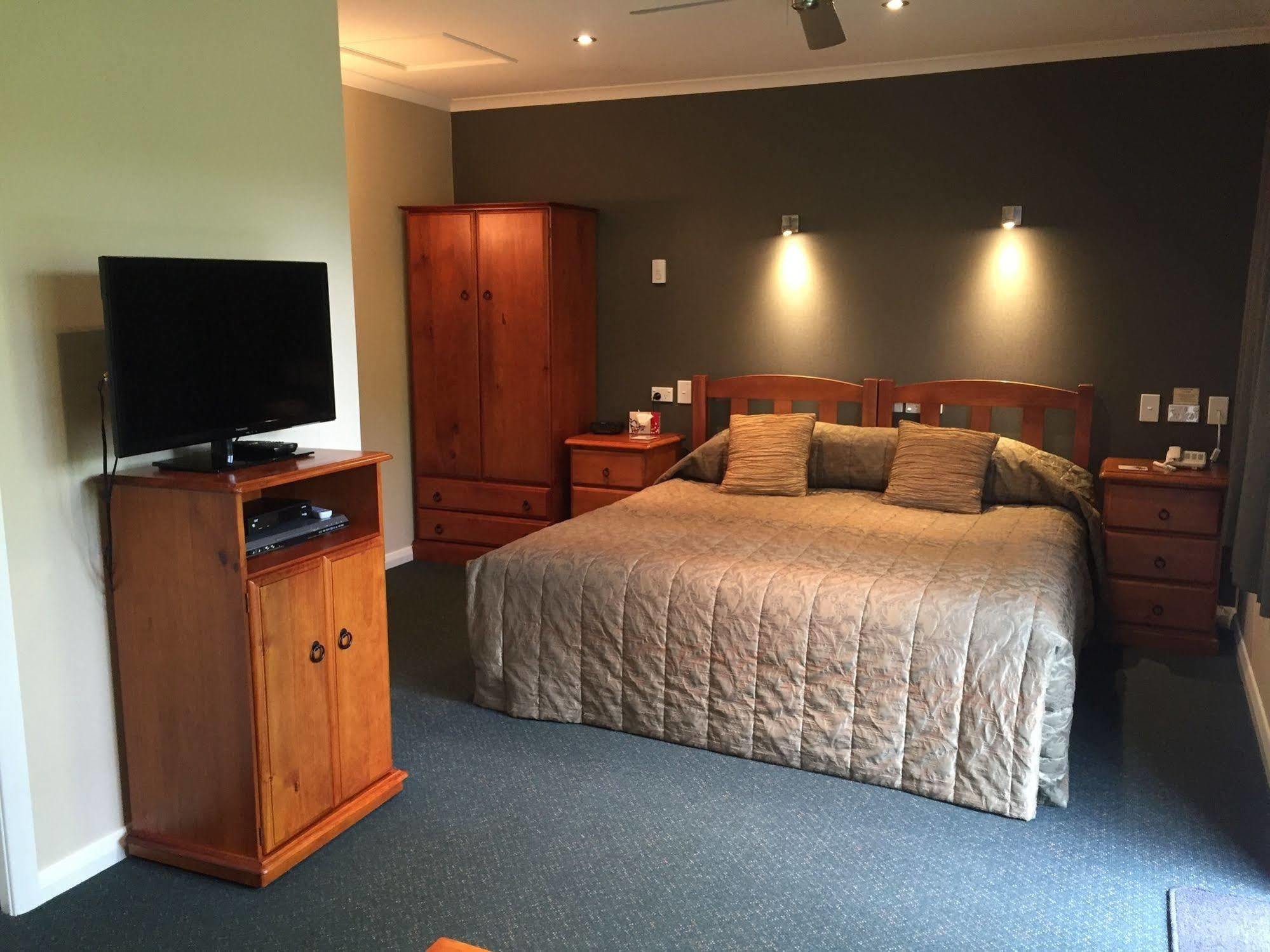 Lake Roxburgh Lodge Екстериор снимка